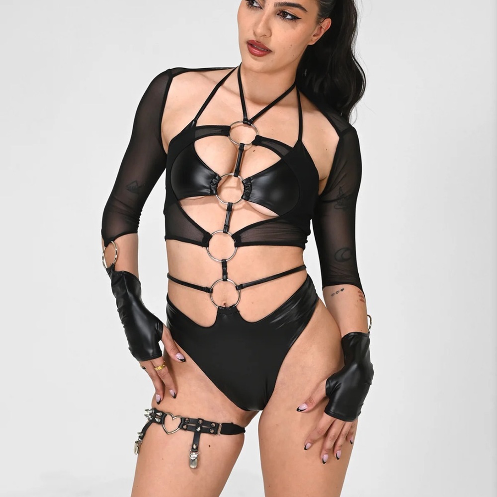 Black Strappy Women Top